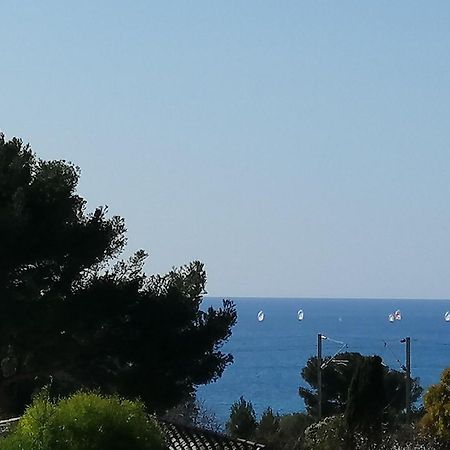 Sanary Les Gorguettes, Studio Avec Terrasse Vue Mer, A 10 Min A Pieds De La Plage Eksteriør bilde
