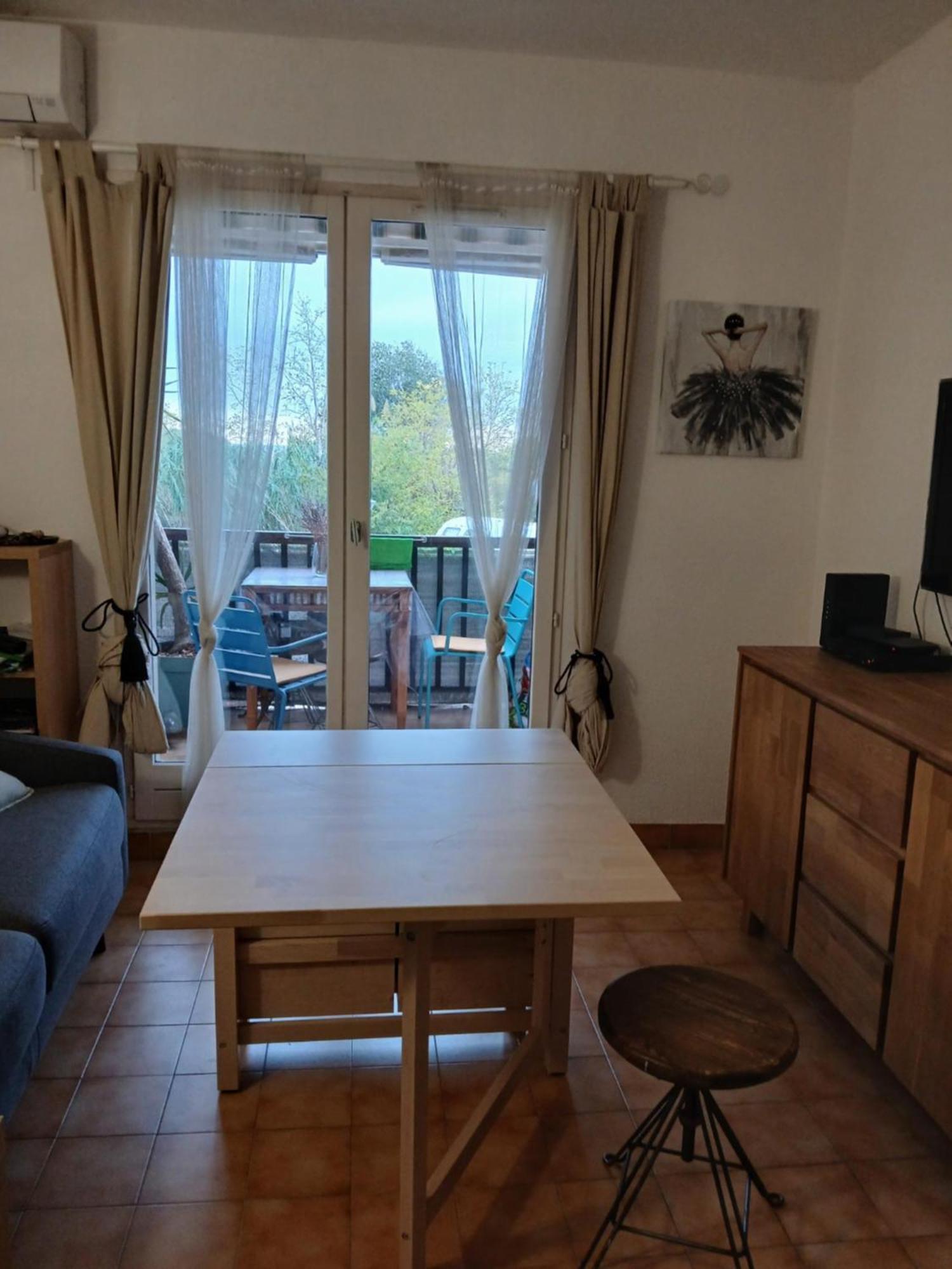 Sanary Les Gorguettes, Studio Avec Terrasse Vue Mer, A 10 Min A Pieds De La Plage Eksteriør bilde
